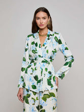 Ciara Satin Robe Top in Ivory/Light Blue Large Hydrangea