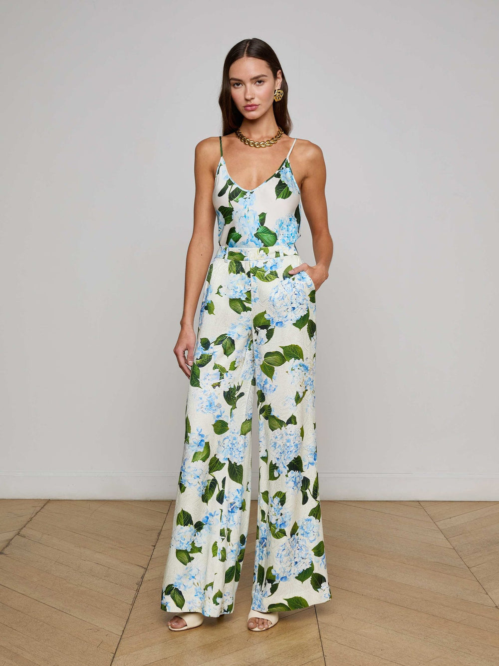 Pilar Pant in Ivory/Light Blue Large Hydrangea