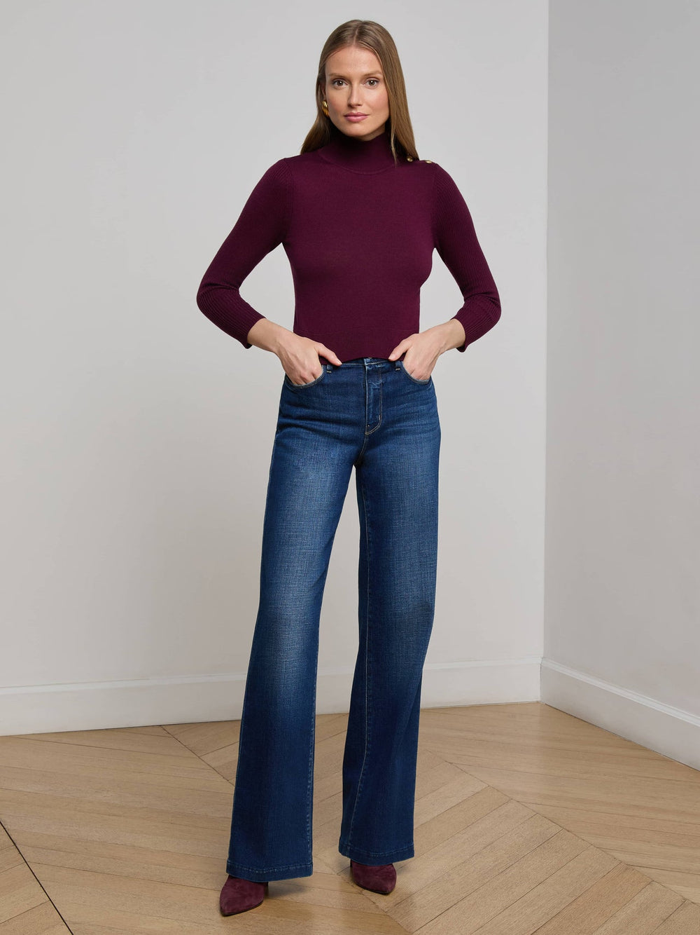Kamdyn Mock-Neck Top in Dark Port/Gold