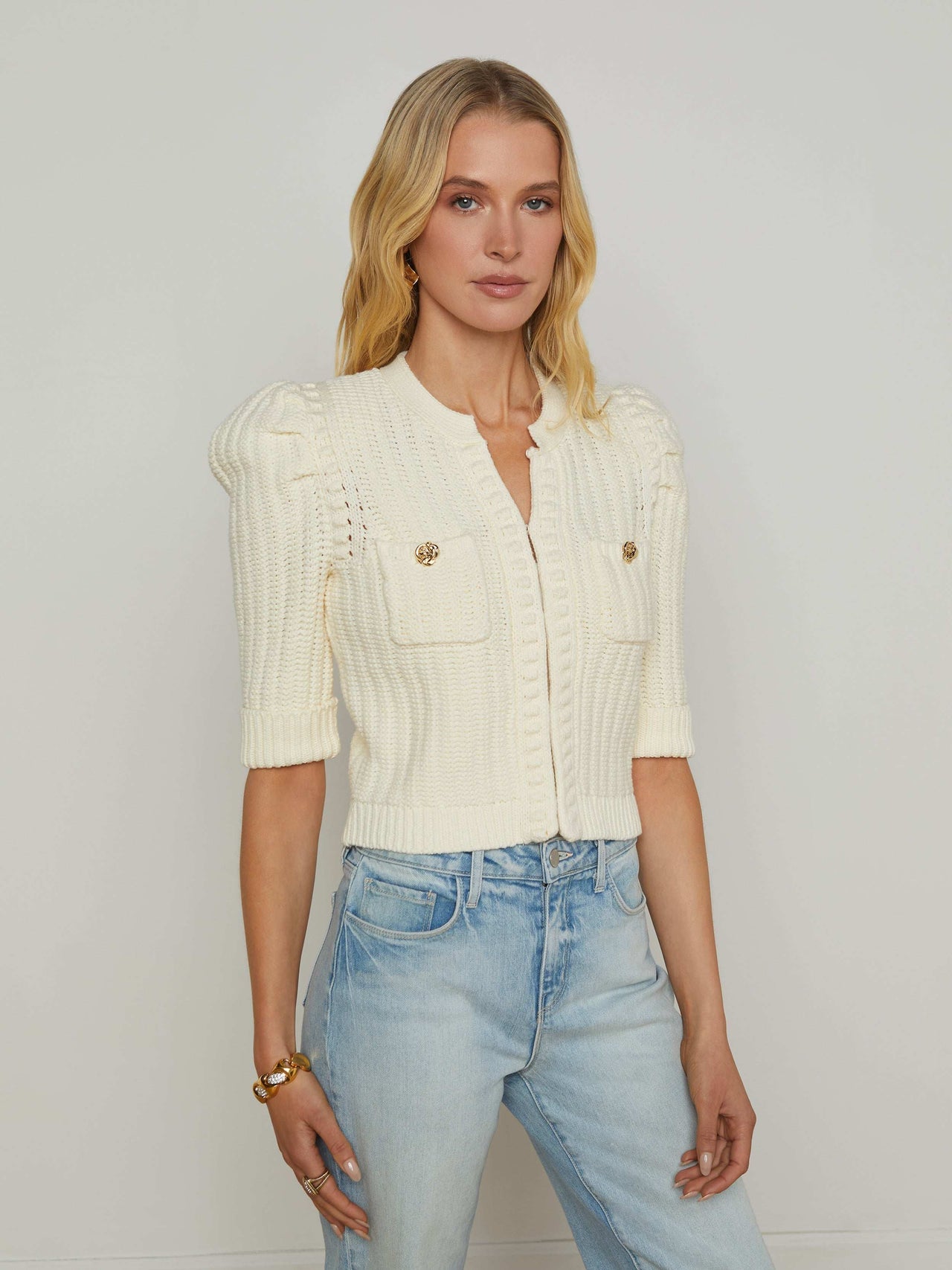 Delilah Cropped Cardigan in Vintage White/Gold Knot
