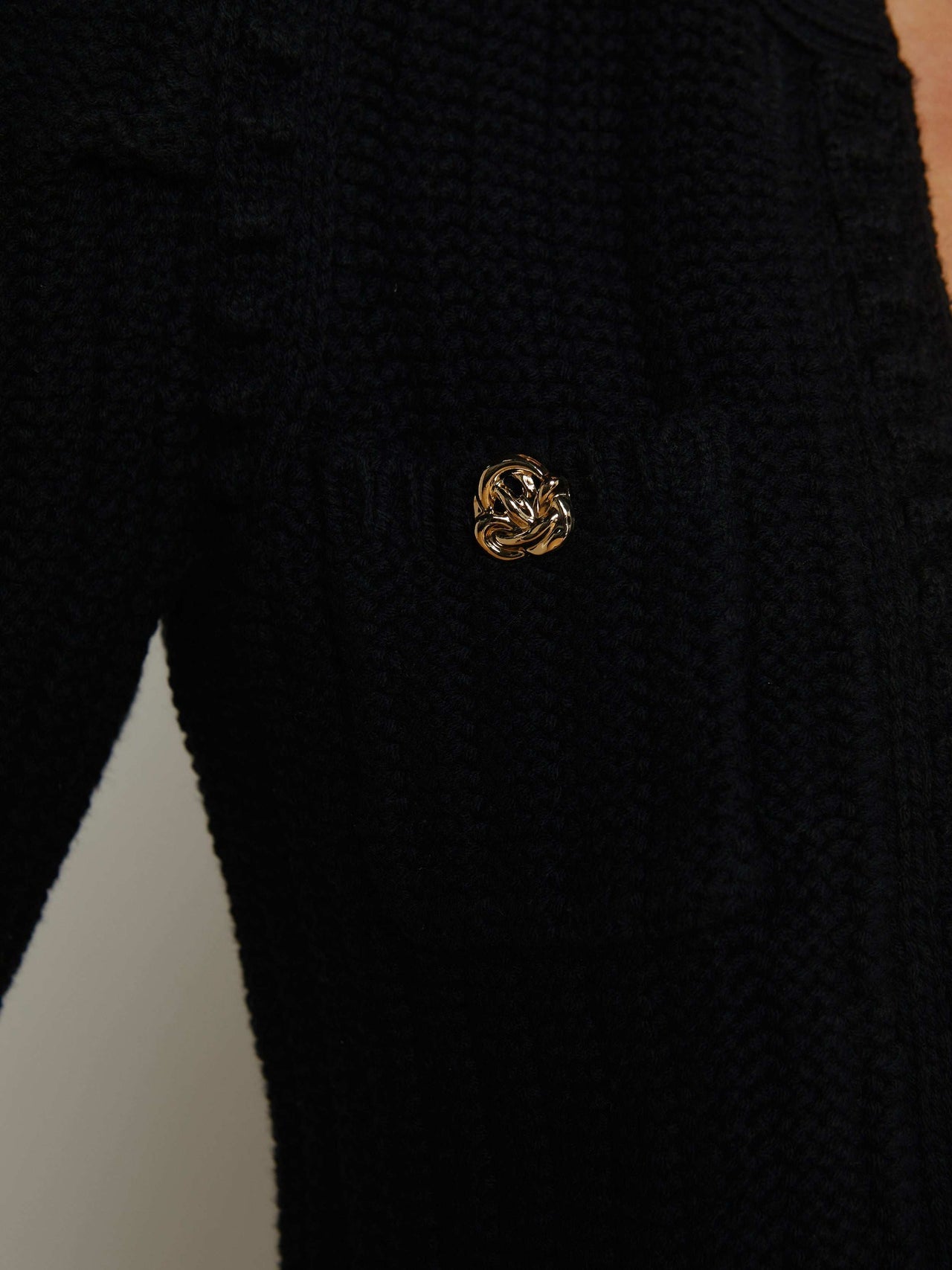 Delilah Cropped Cardigan in Black/Gold Knot