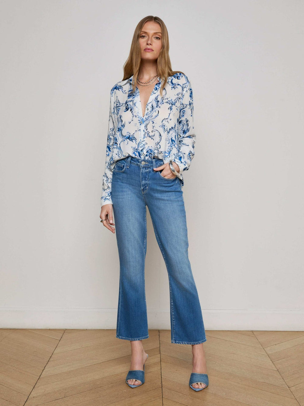 Holly Blouse in White/Blue Baroque Swirl