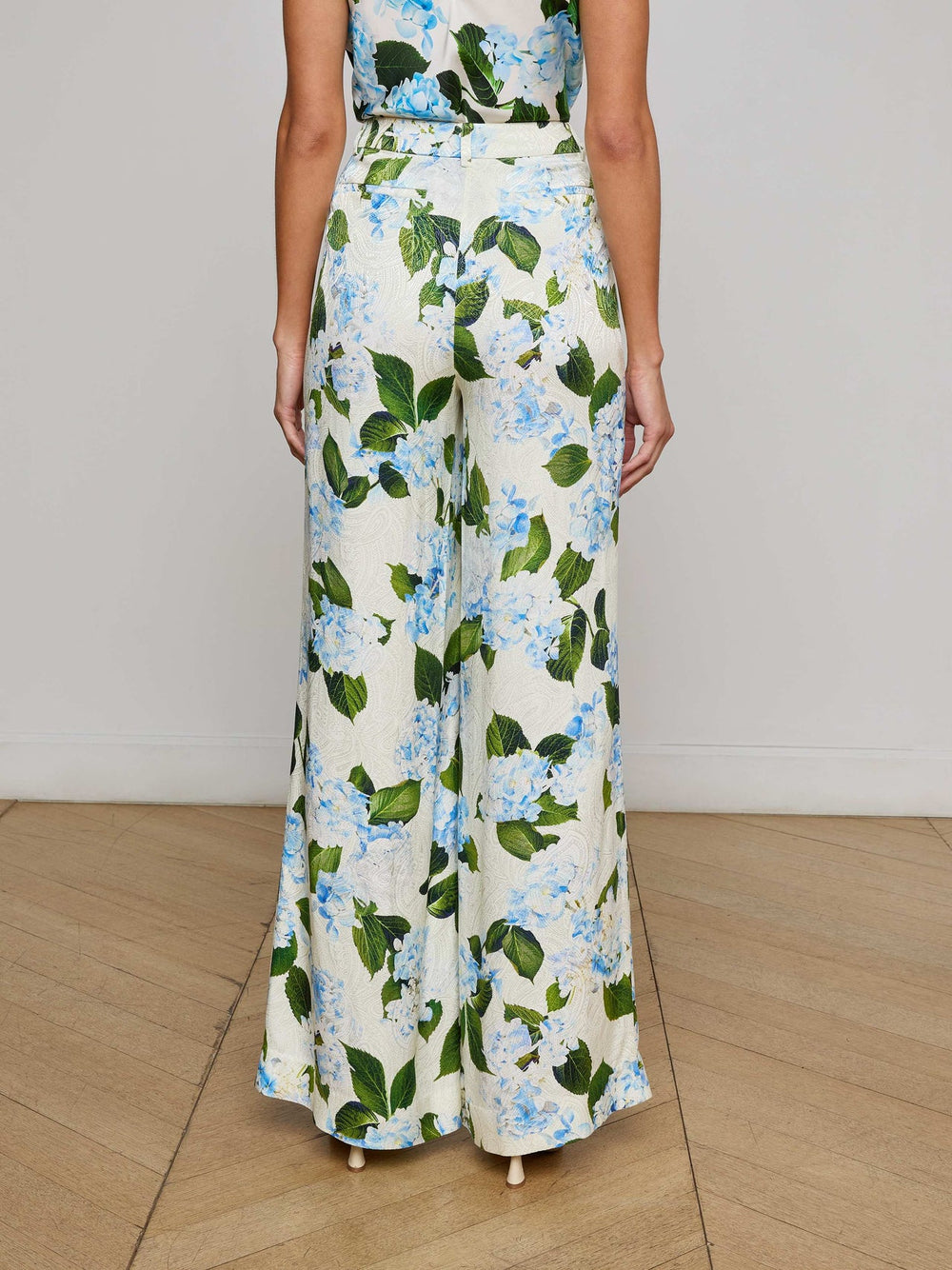 Pilar Pant in Ivory/Light Blue Large Hydrangea
