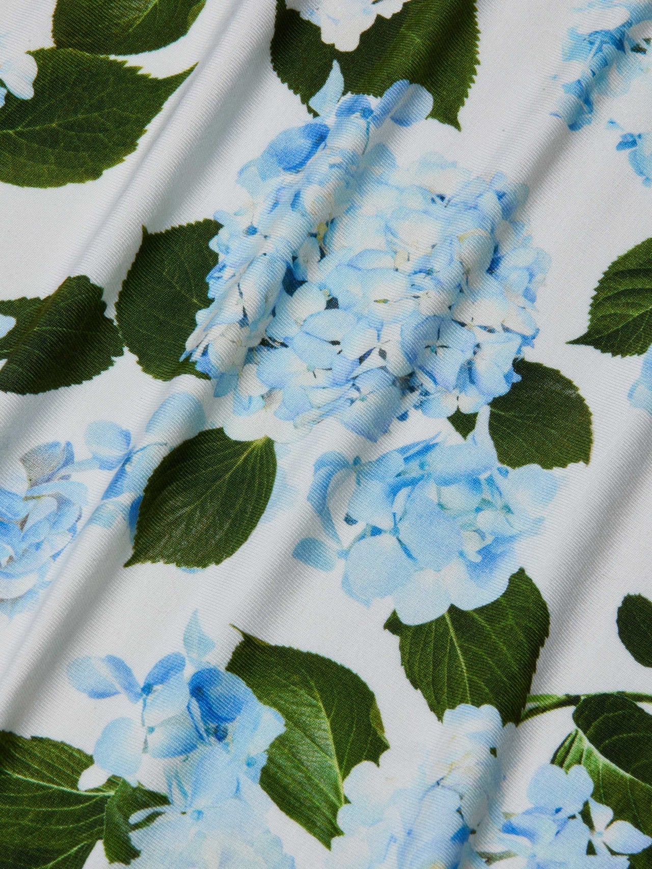 Ressi Fitted Tee in Ivory/Light Blue Hydrangea