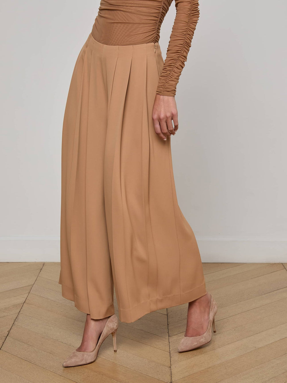 Novalynn Cropped Pleated Pant in Cinnamon Swirl