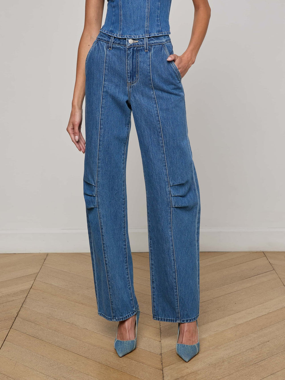 Zara Barrel-Leg Jean in Memphis