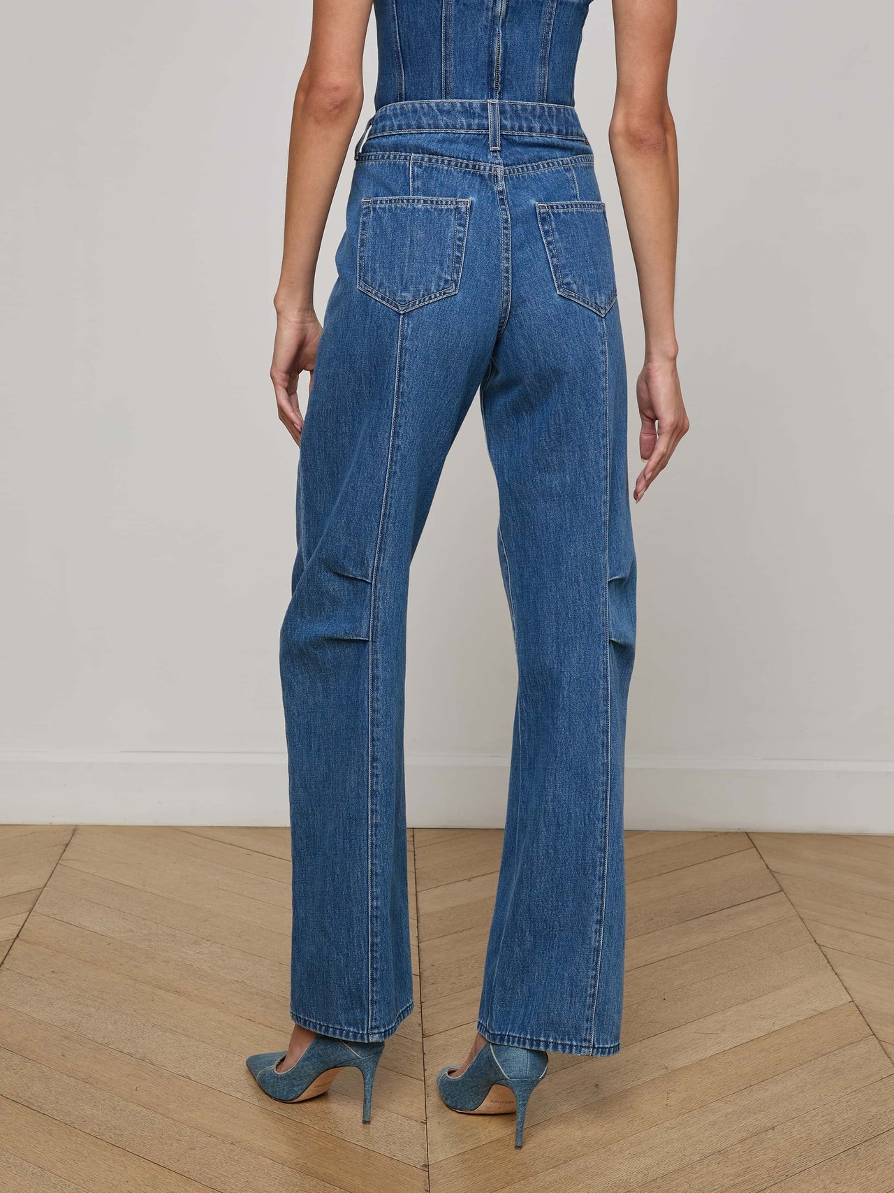 Zara Barrel-Leg Jean in Memphis