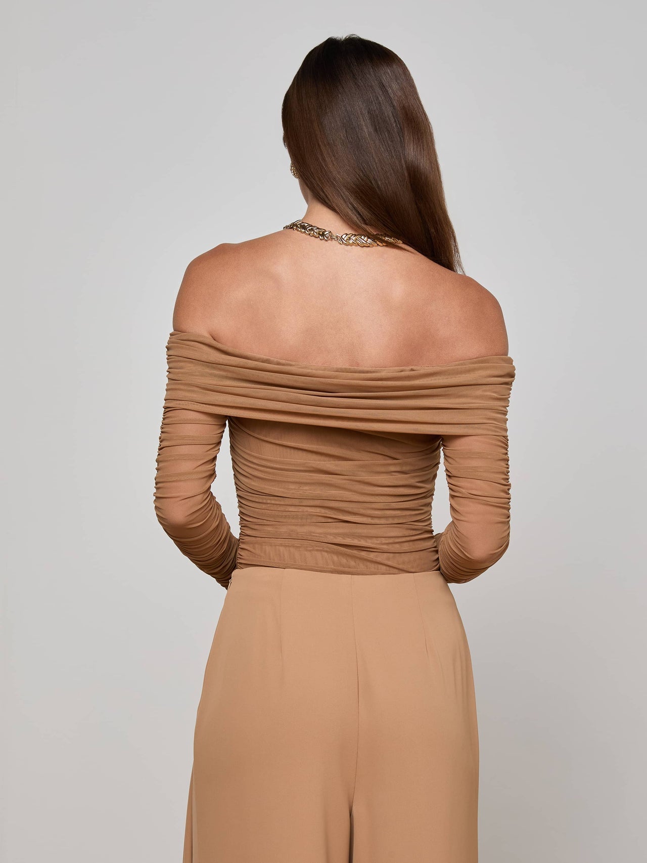 Poppie Off-The-Shoulder Bodysuit in Cinnamon Swirl