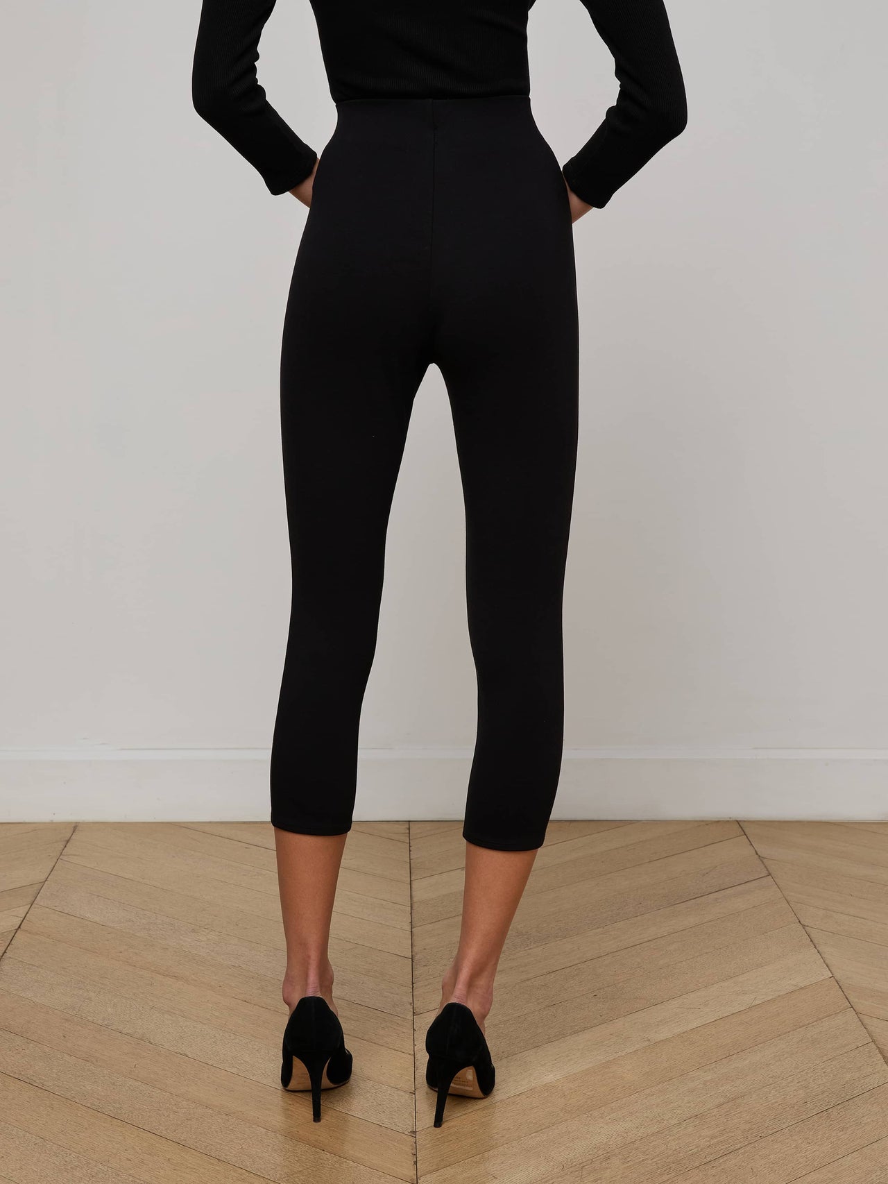 Dee Capri Pant in Black