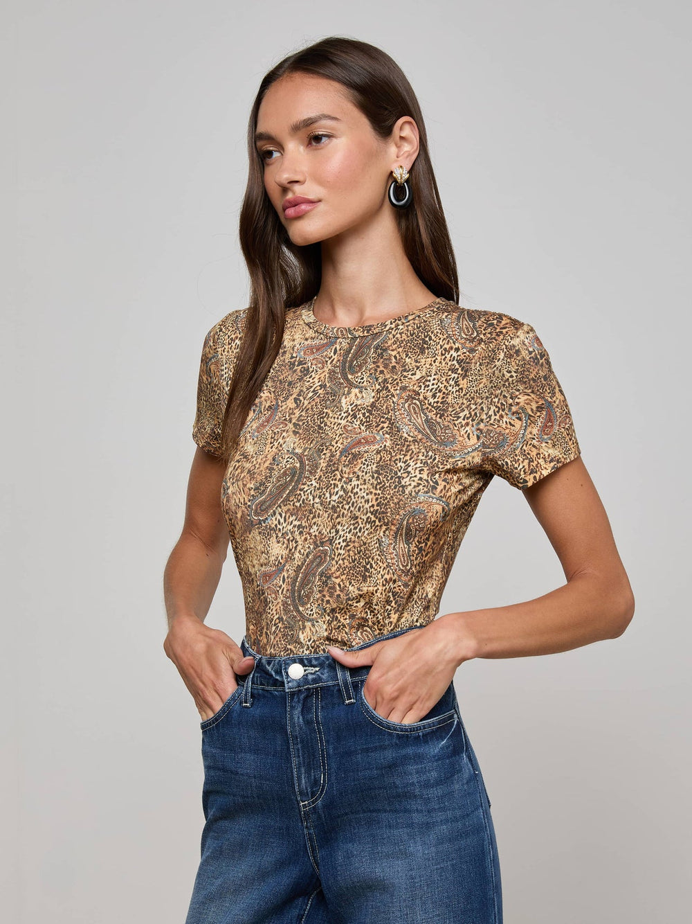 Ressi Fitted Tee in Brown/Blue Valencia Leopard