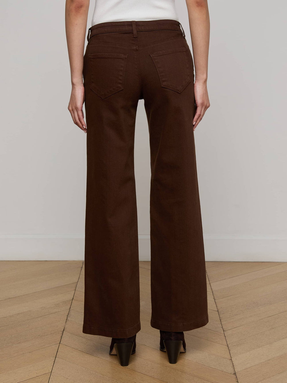 Joanne Low-Rise Wide-Leg Jean in Brown