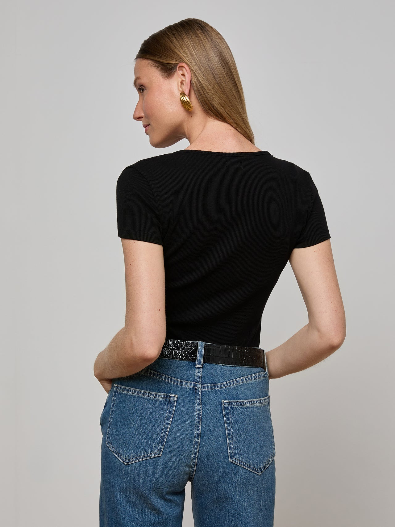 Brynlee Scoopneck Tee in Black