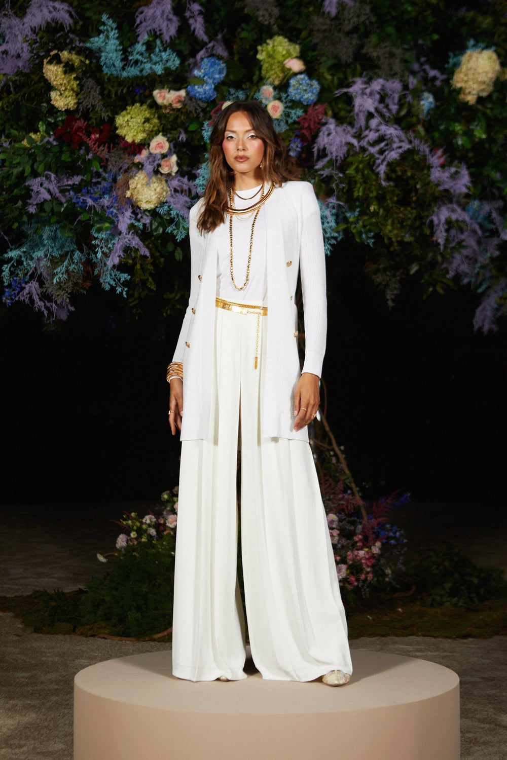 Livvy Straight-Leg Trouser in White