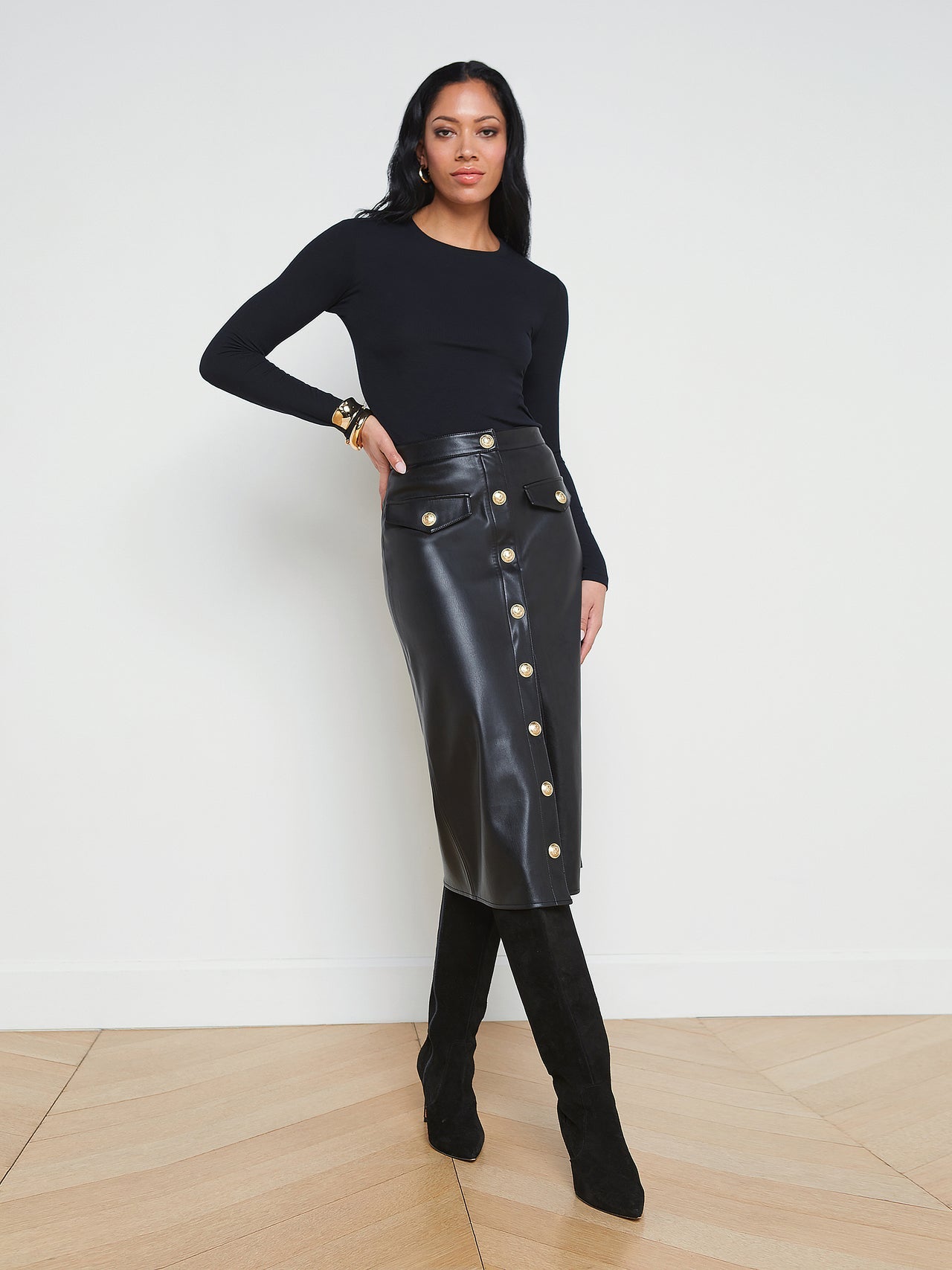 Milann Vegan Leather Skirt in Black
