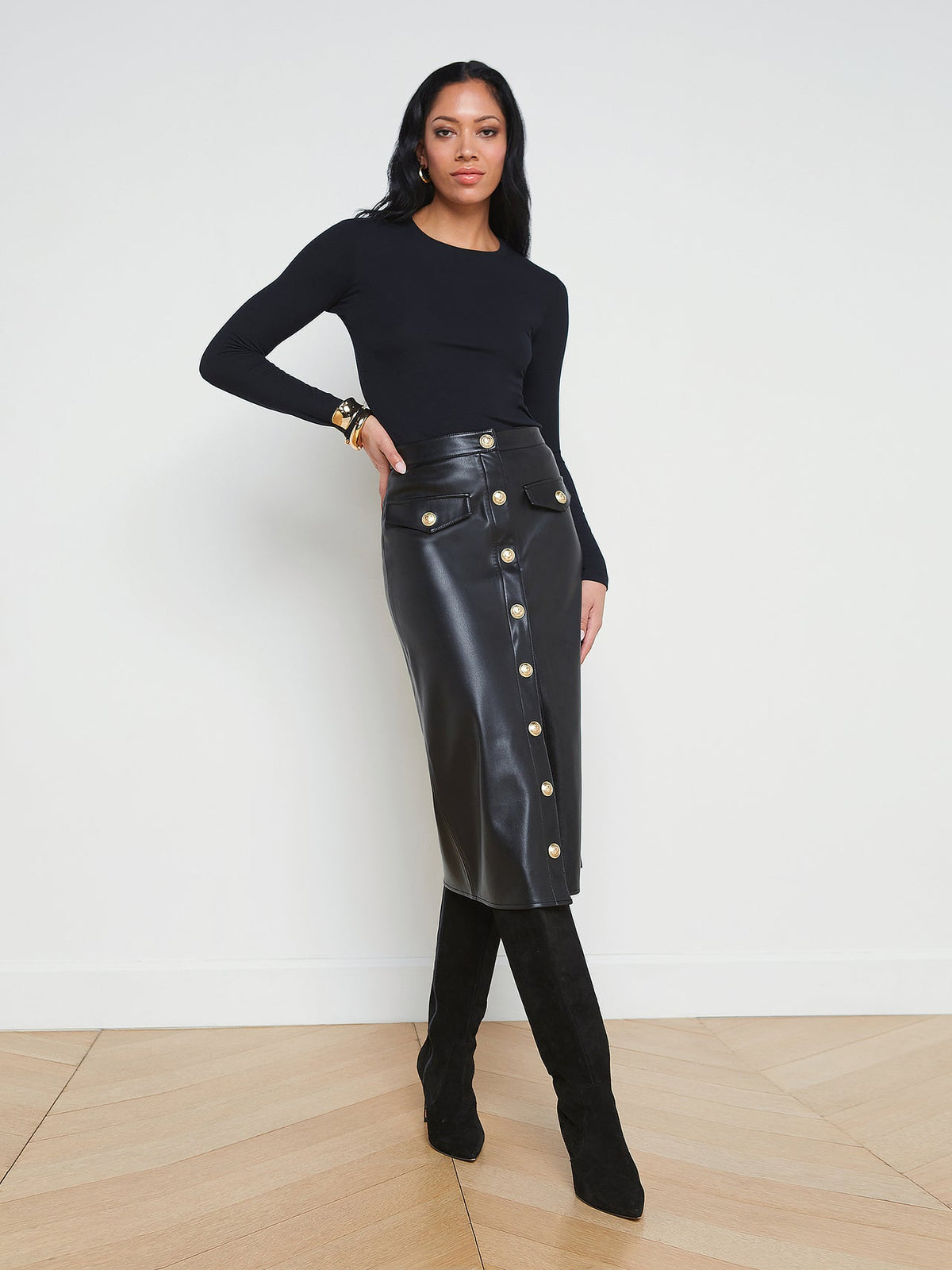 Milann Vegan Leather Skirt in Black