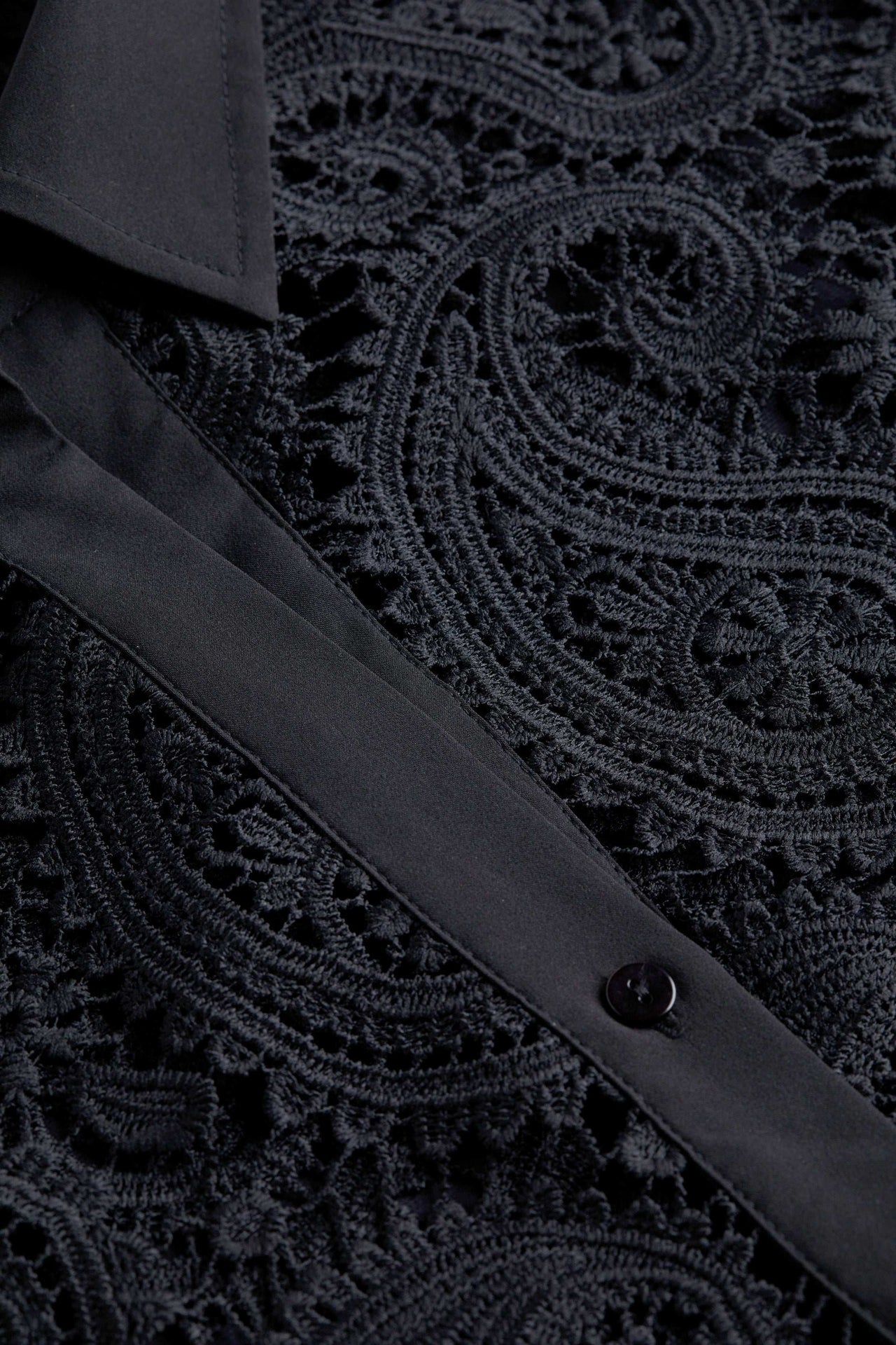 Odelia Cropped Paisley Lace Blouse in Black