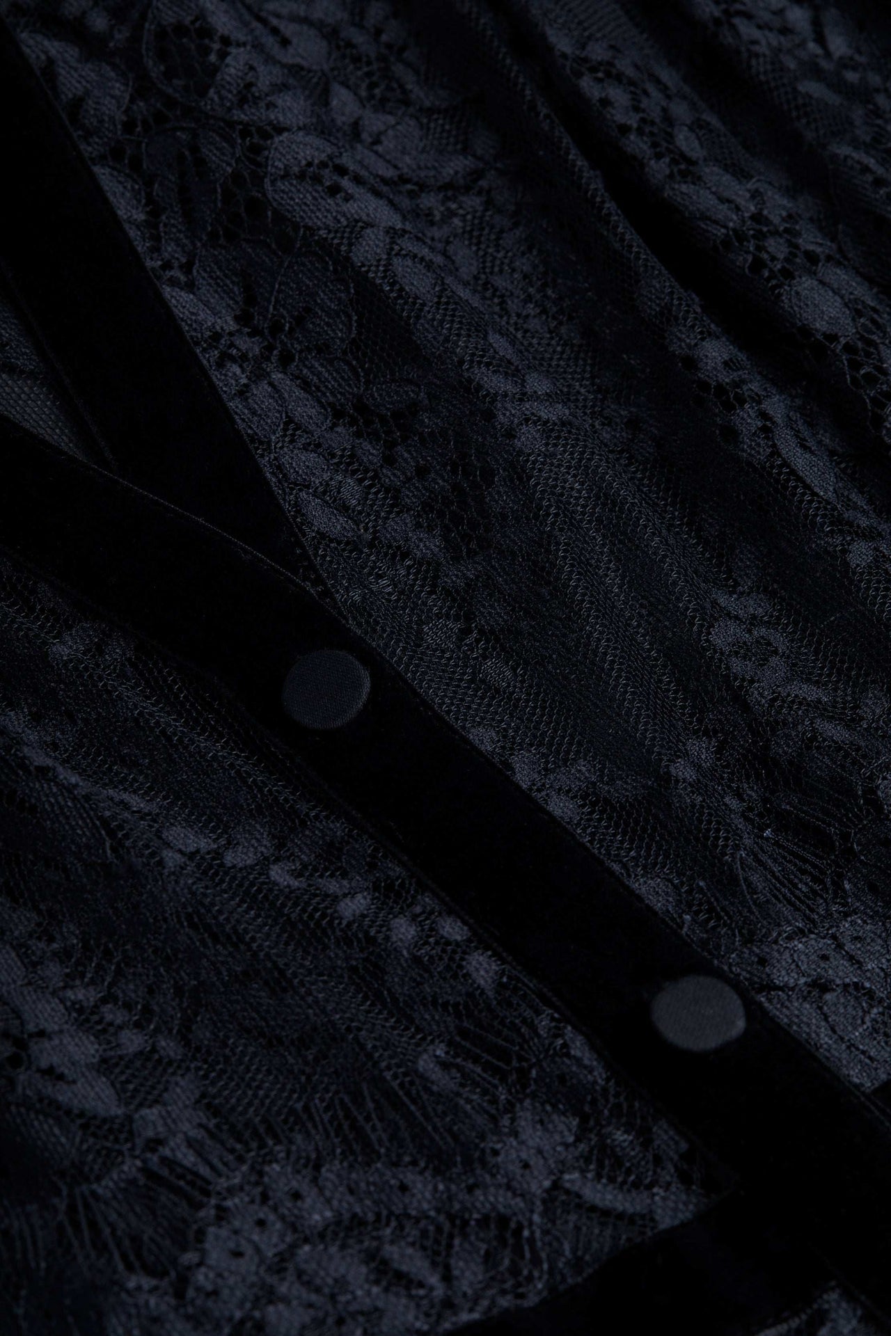 Poe Lace Maxi Dress in Black