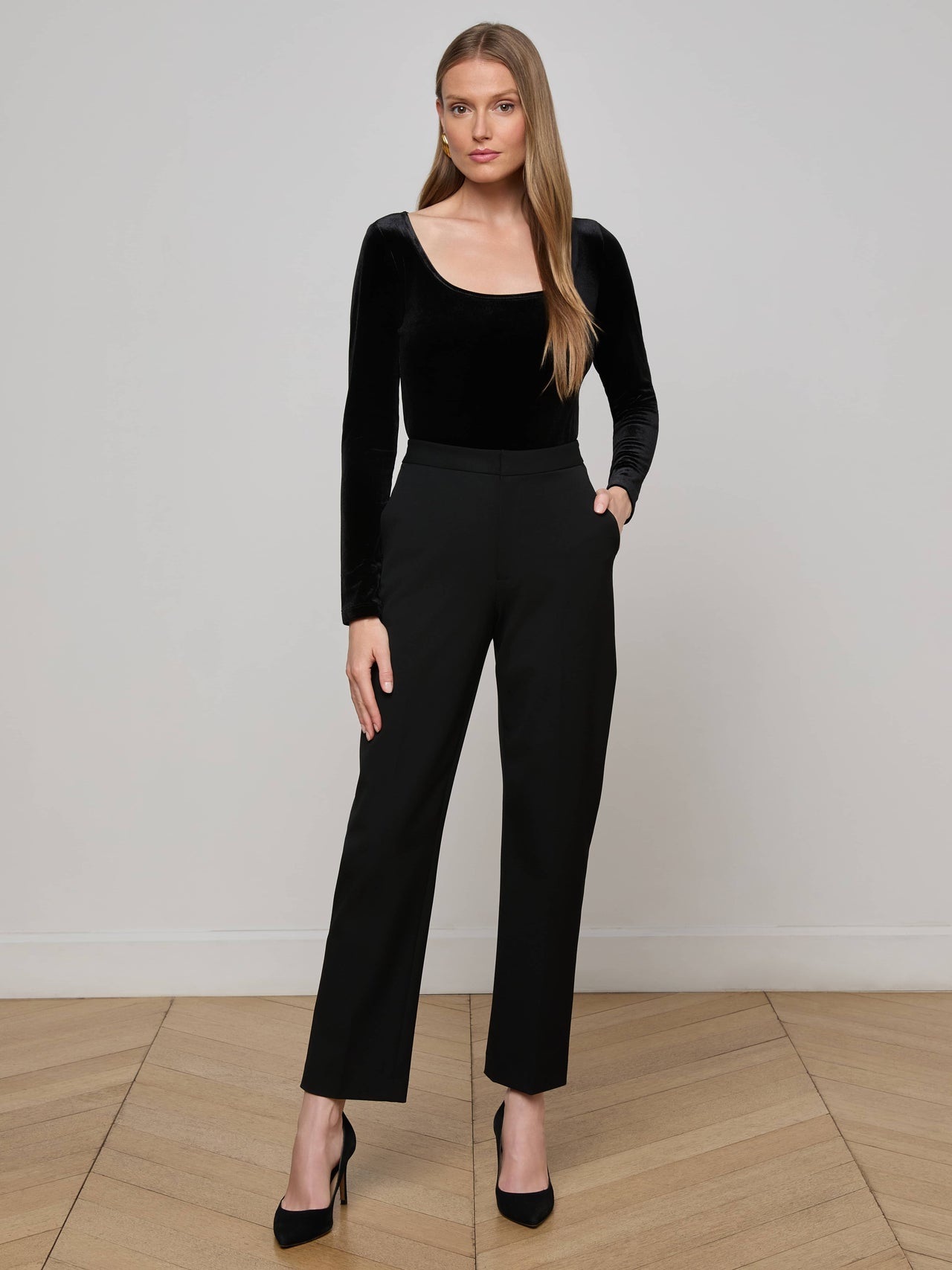 Jelena Velvet Top in Black