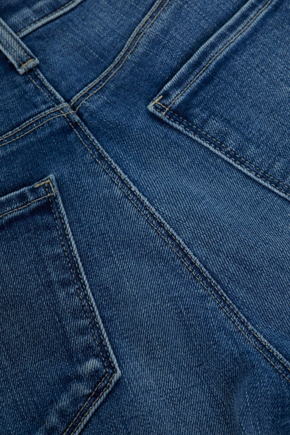 Clayton Wide-Leg Jean in Hampton